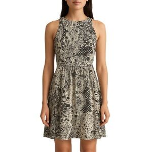 Chic Monochrome Patterned Midi Dress